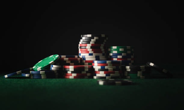 Phoenix Rises live dealer table with multiple betting positions and real-time action